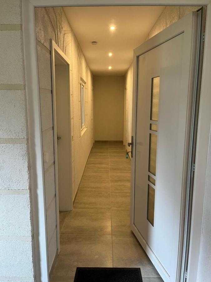 Uebernachtung By Tag Apartment Staufenberg  Екстериор снимка